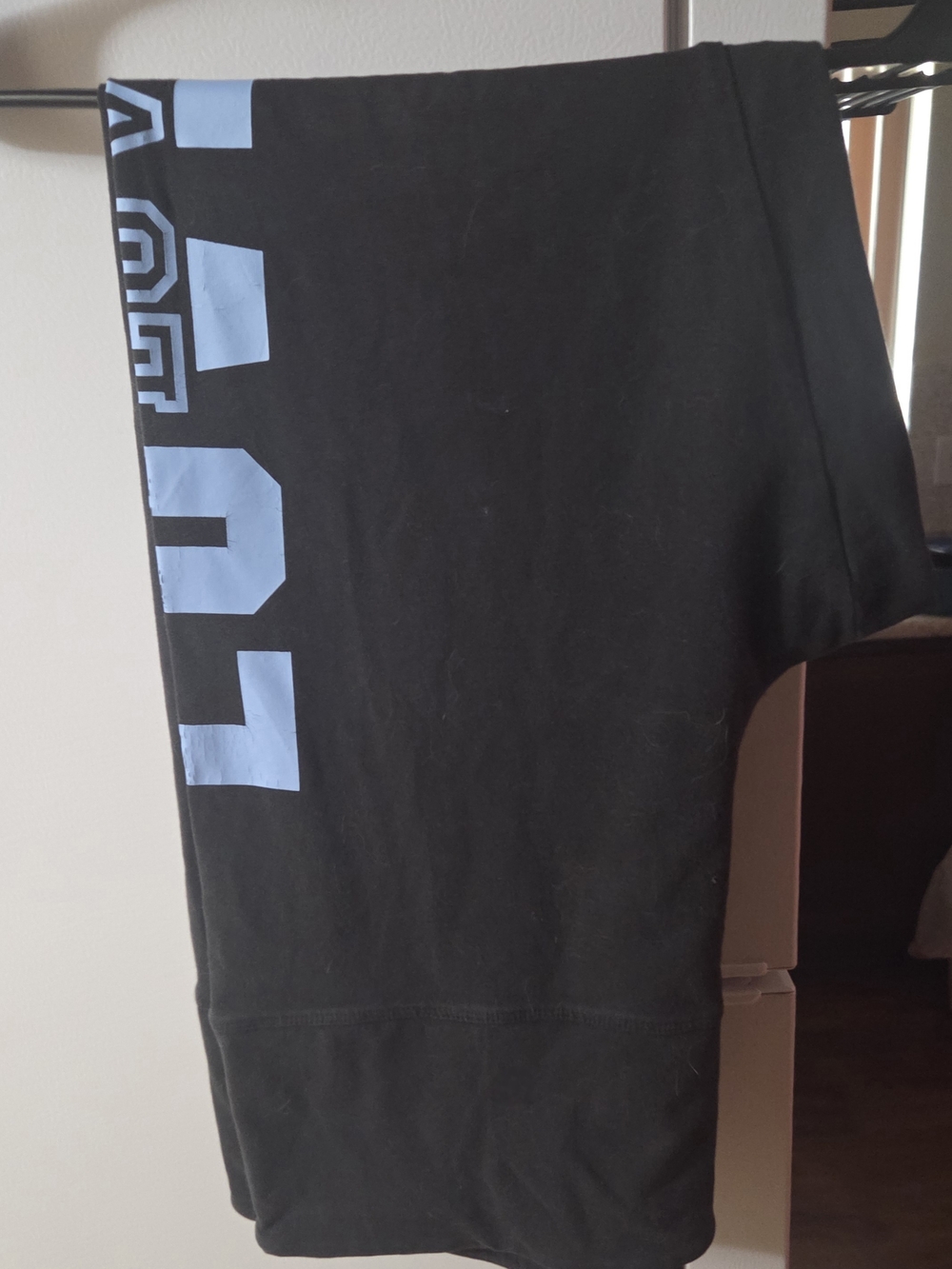 XXL PINK Victoria's Secret Womens Black Leggings with BABY-BLUE LOVE PINK Logo - Picture 3 of 5